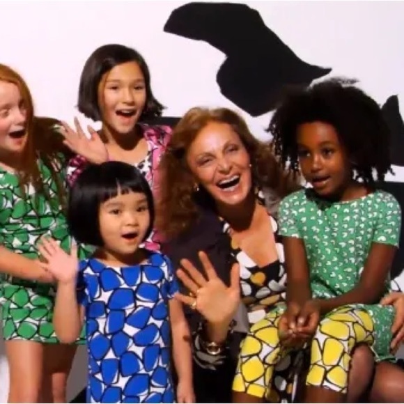 DVF baby gap black and white floral print side tie romper in size 4 - Picture 4 of 4